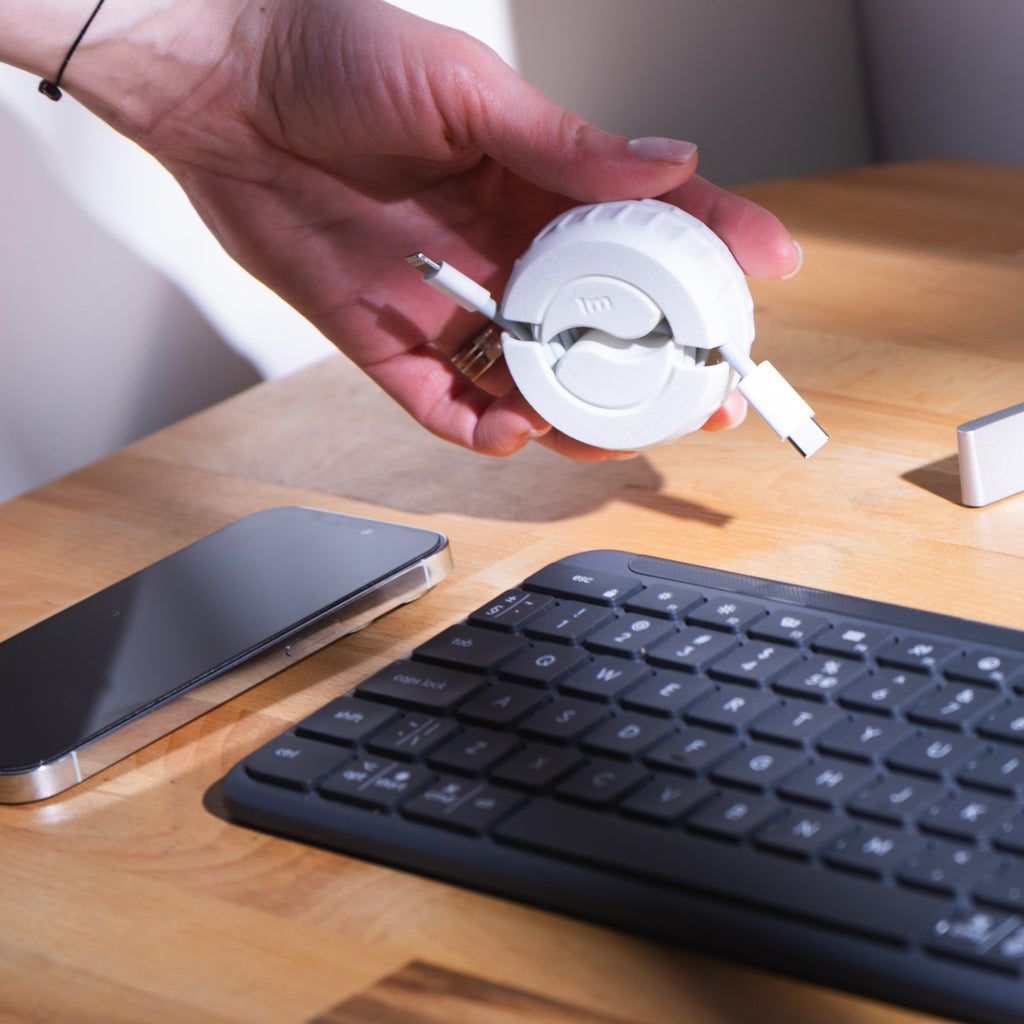 organizator de cabluri rotativ White